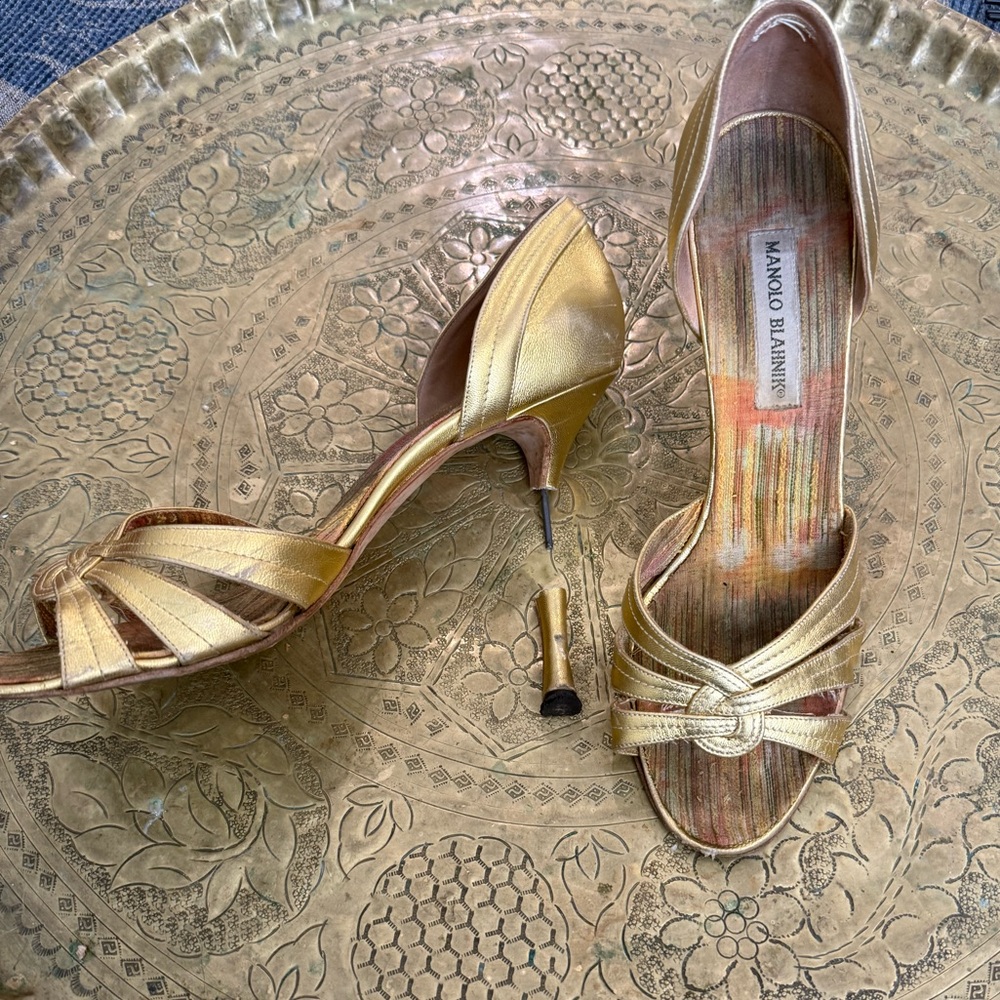 Manolo Blahnik Gold Heels (Broken Heel)